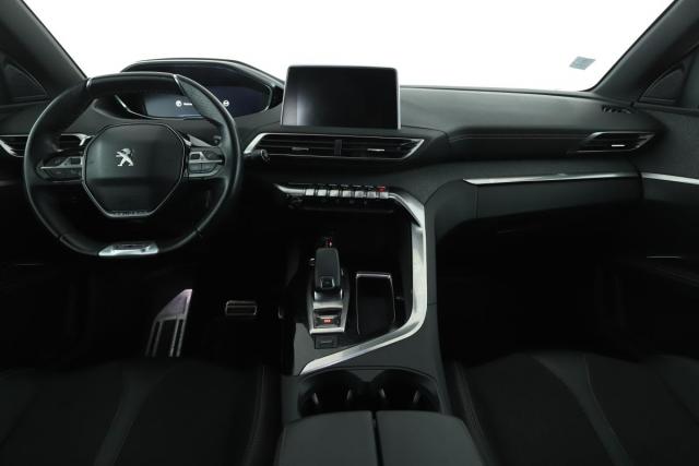 Peugeot 5008 image 1