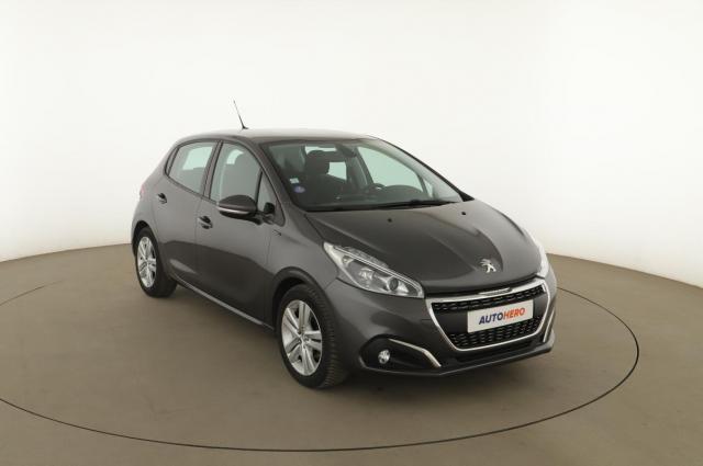 Peugeot 208 image 1