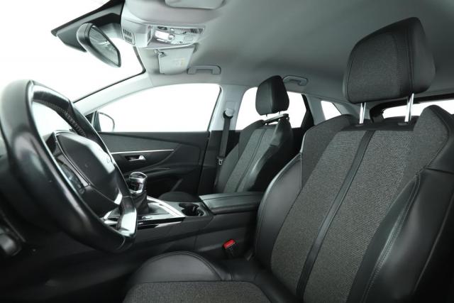 Peugeot 3008 image 1