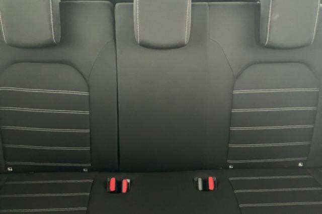 Dacia Duster image 9