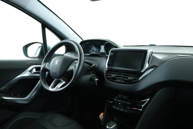 Peugeot 2008 image 4
