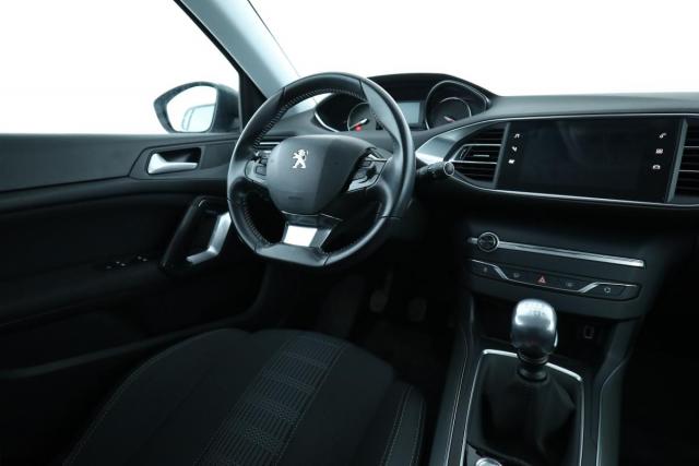 Peugeot 308 image 9