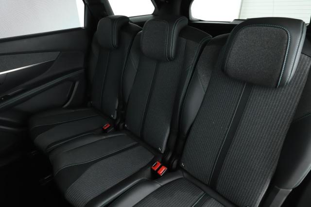 Peugeot 5008 image 3
