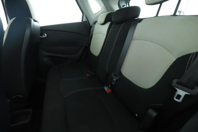 Renault Captur image 2