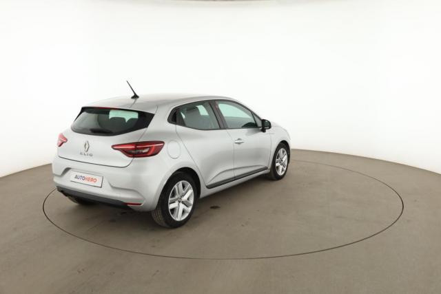 Renault Clio image 2