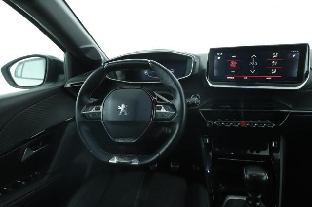 Peugeot 208 image 7