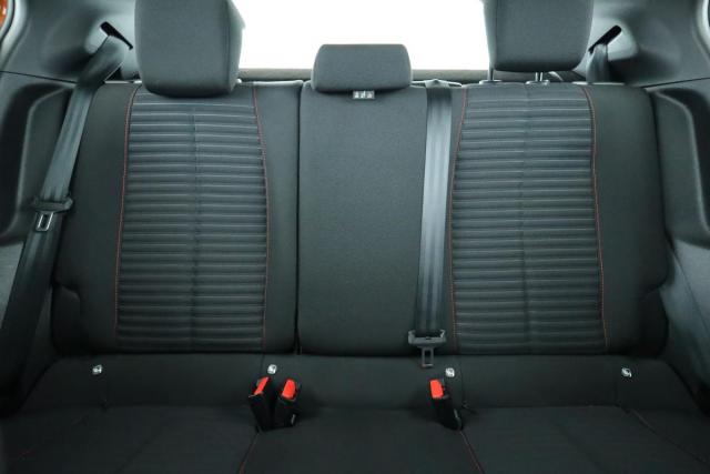 Peugeot 2008 image 4