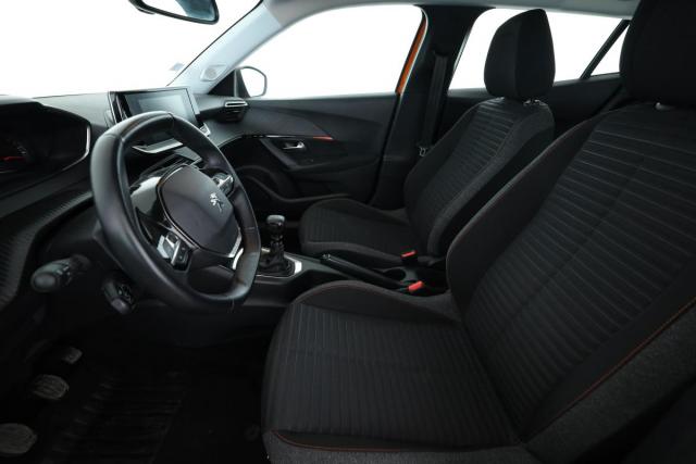 Peugeot 2008 image 8