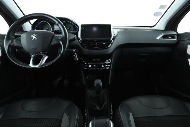 Peugeot 2008 image 5