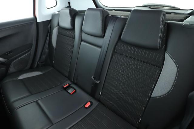 Peugeot 2008 image 3