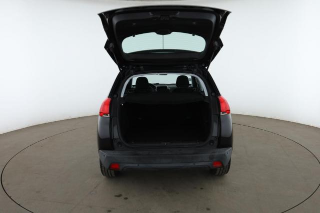 Peugeot 2008 image 3