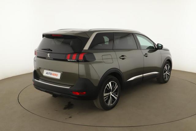 Peugeot 5008 image 9