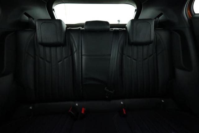 Peugeot 2008 image 6