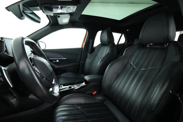 Peugeot 2008 image 3