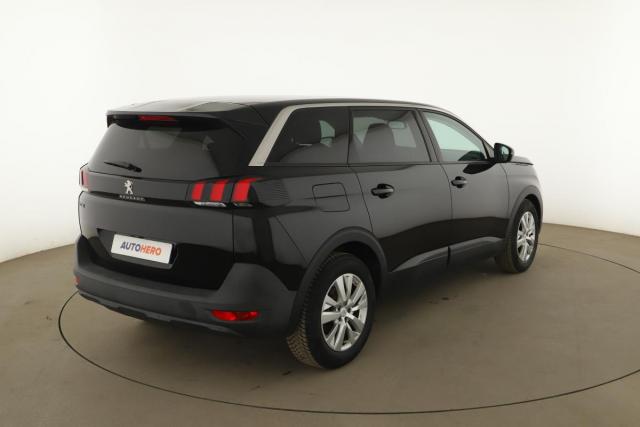 Peugeot 5008 image 2
