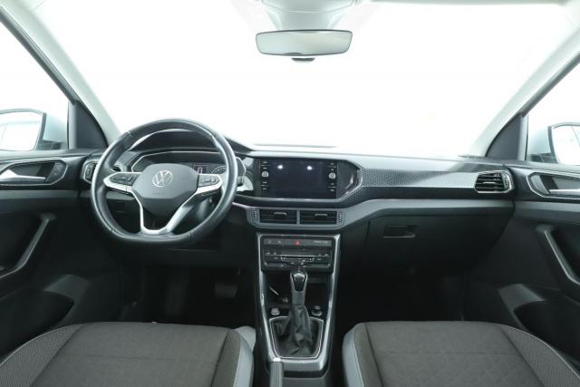 Volkswagen T-Cross image 6