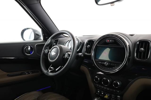 Mini Countryman image 8