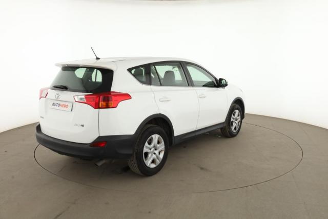 Toyota Rav4 image 6