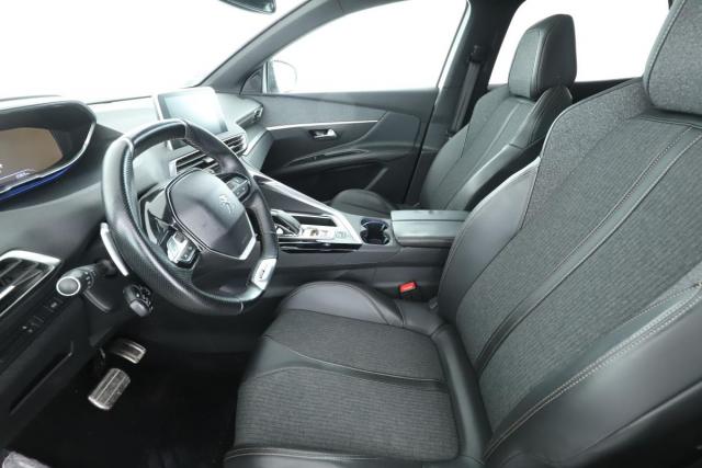 Peugeot 3008 image 2