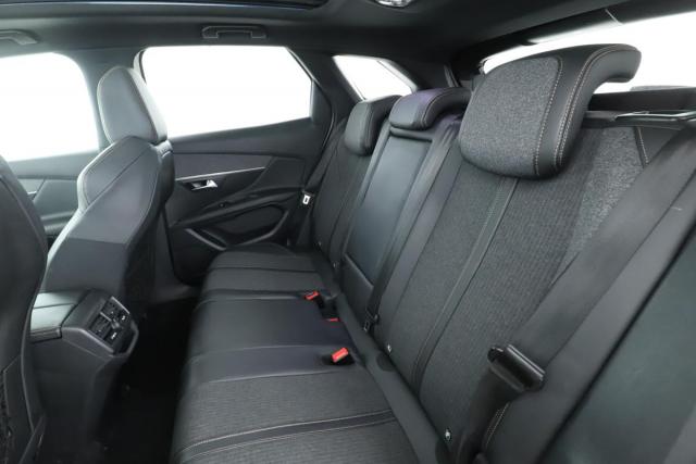 Peugeot 3008 image 6