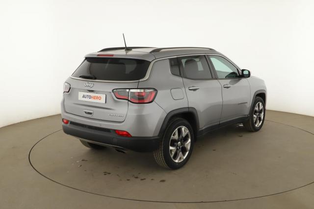 Jeep Compass image 8