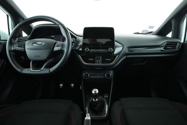 Ford Fiesta image 9
