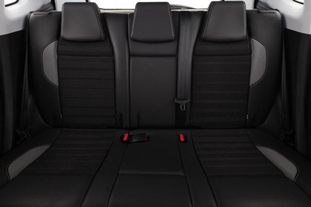 Peugeot 2008 image 3