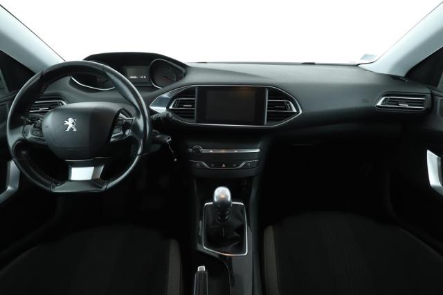 Peugeot 308 image 2