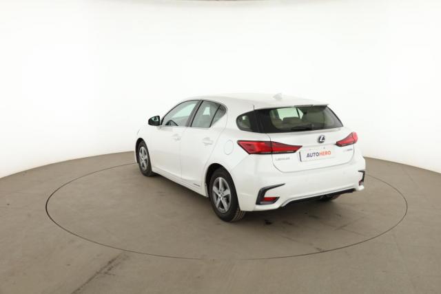 Lexus Ct 200h image 2