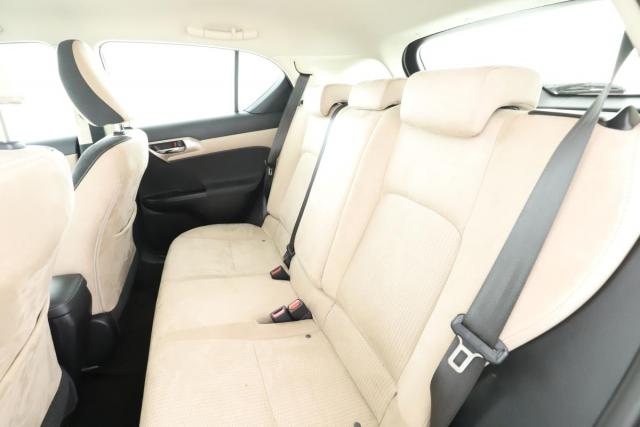 Lexus Ct 200h image 5