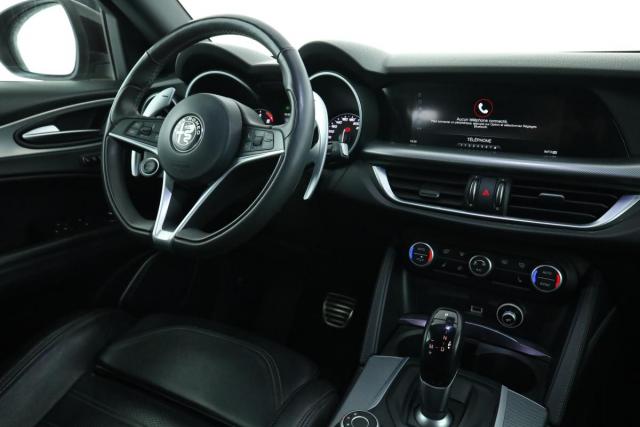 Alfa Romeo Stelvio image 7