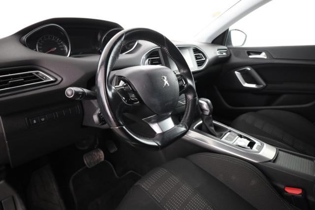 Peugeot 308 image 9