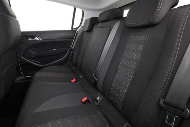 Peugeot 308 image 7