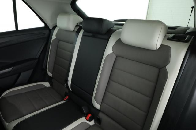 Volkswagen T-Roc image 9