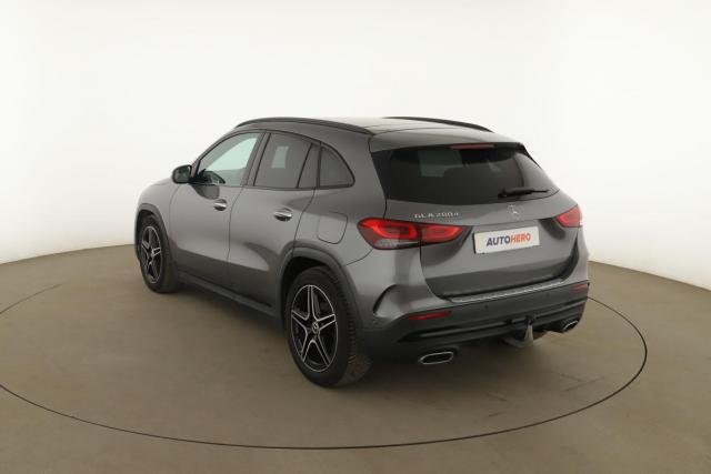 Mercedes Benz Gla image 9