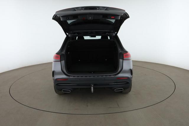 Mercedes Benz Gla image 8