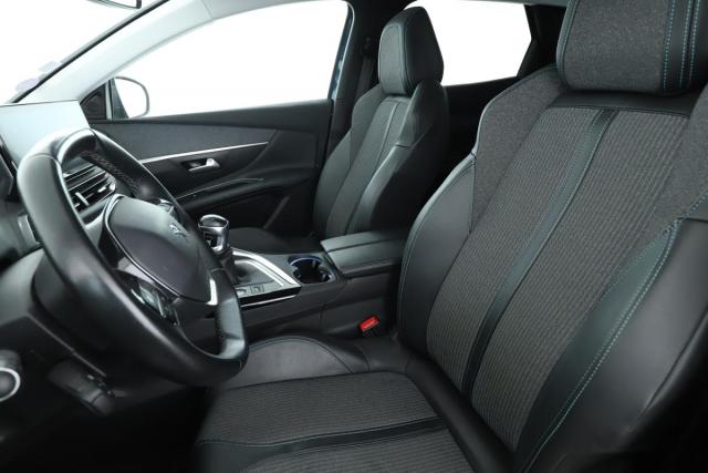 Peugeot 3008 image 6