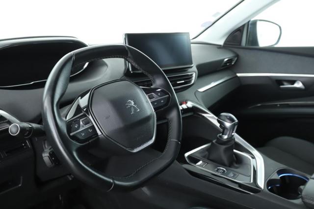 Peugeot 3008 image 3