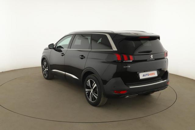 Peugeot 5008 image 2