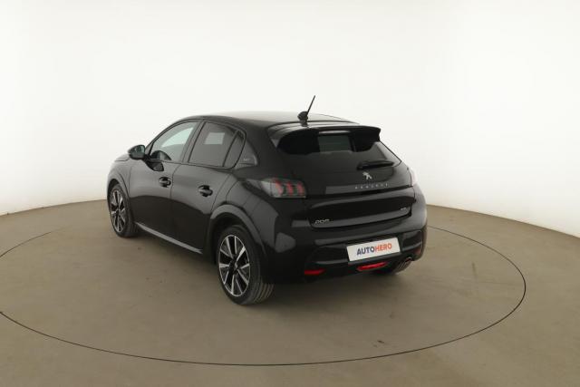 Peugeot 208 image 1