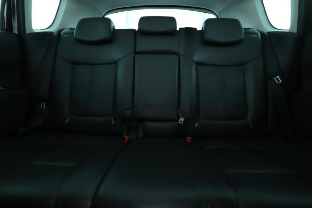 Peugeot 3008 image 2