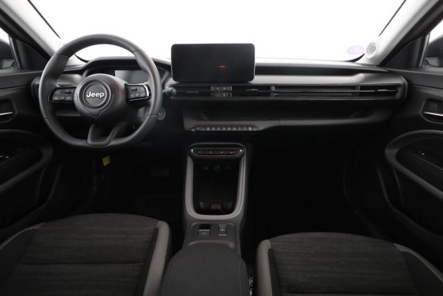 Jeep Avenger image 3