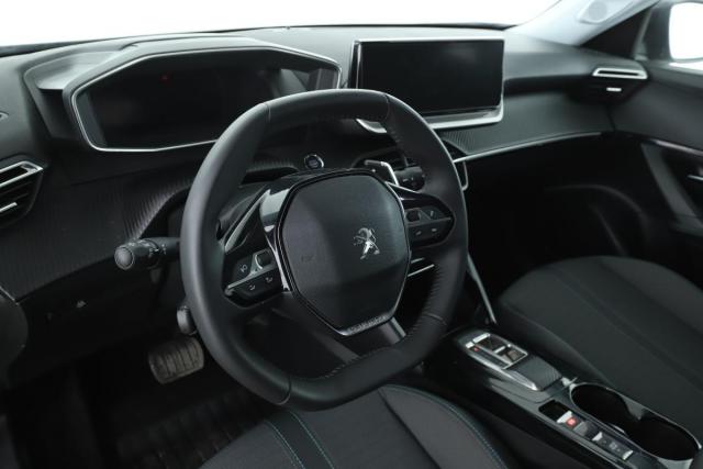 Peugeot 2008 image 9