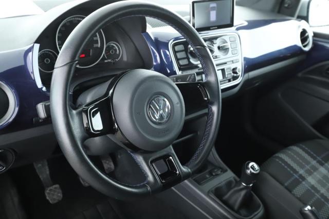 Volkswagen Up! image 5