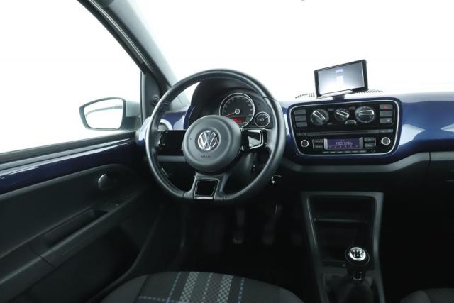 Volkswagen Up! image 9