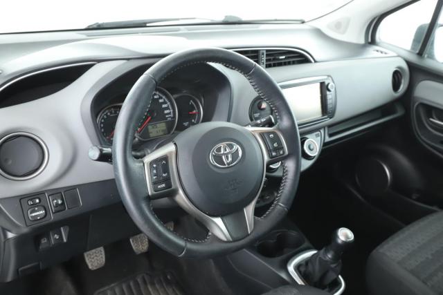 Toyota Yaris image 8