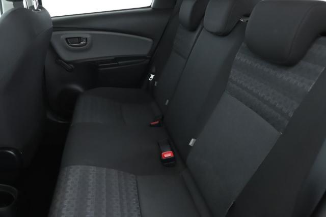 Toyota Yaris image 2