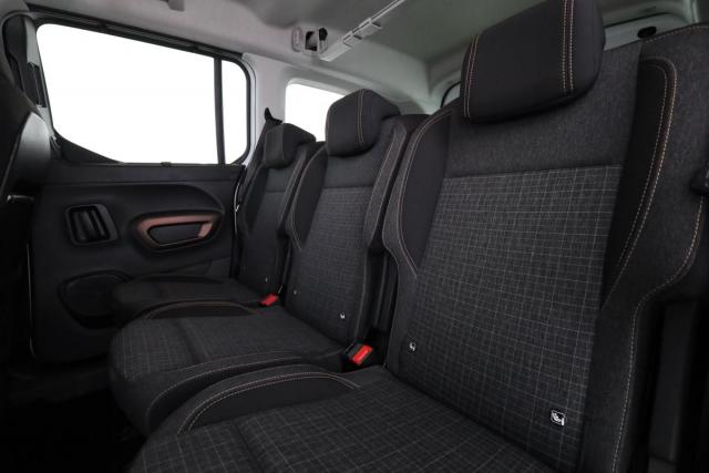 Peugeot Rifter image 9