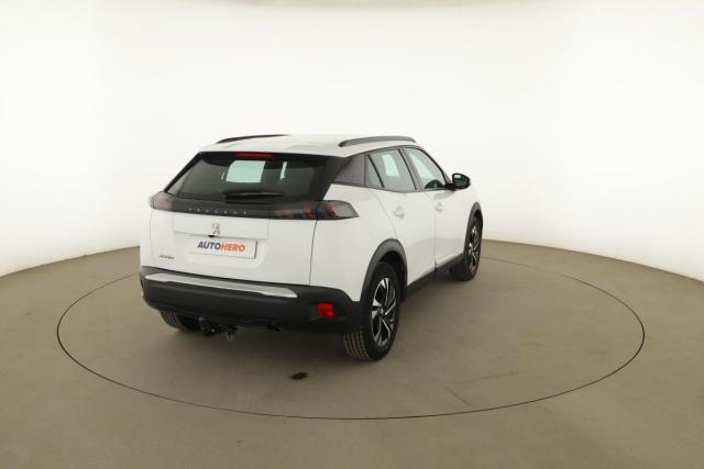 Peugeot 2008 image 8