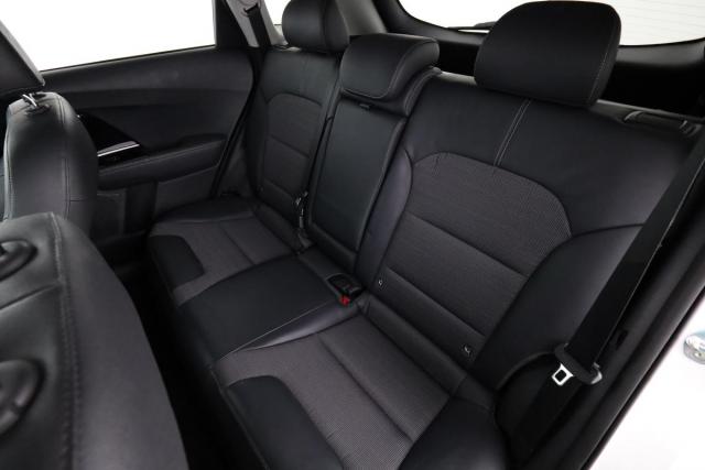 Kia Niro image 6